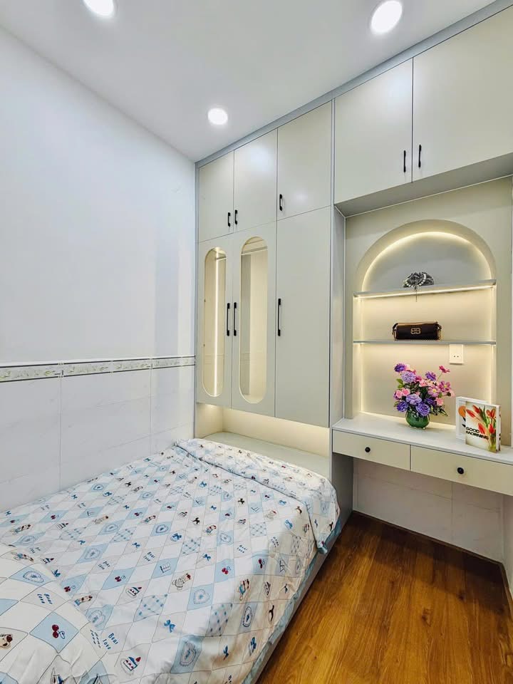 Bán nhà 30m2 đầy đủ nội thất 2Tỷ800 đường Lê Văn Thọ F16 Gò Vấp - Hoàn công đầy đủ - SHR