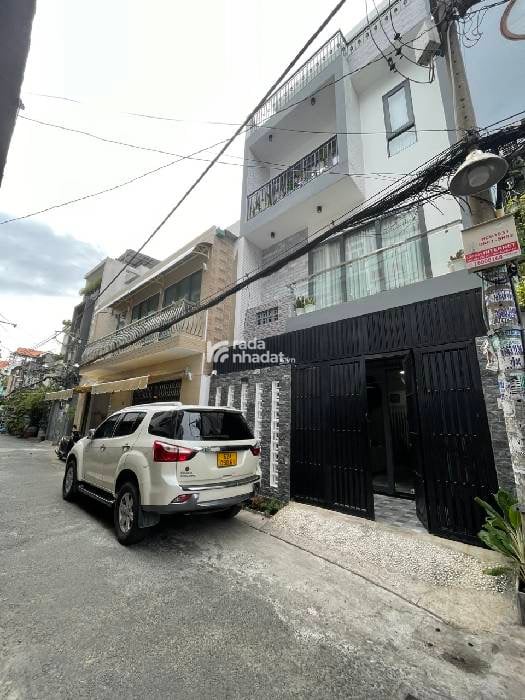 Bán nhà 1/xẹt Trường Chinh - 45m2 - 4 Tầng Full nội thất xịn - Ngang 5,6 - HXH - Chỉ 8.9 Tỷ 