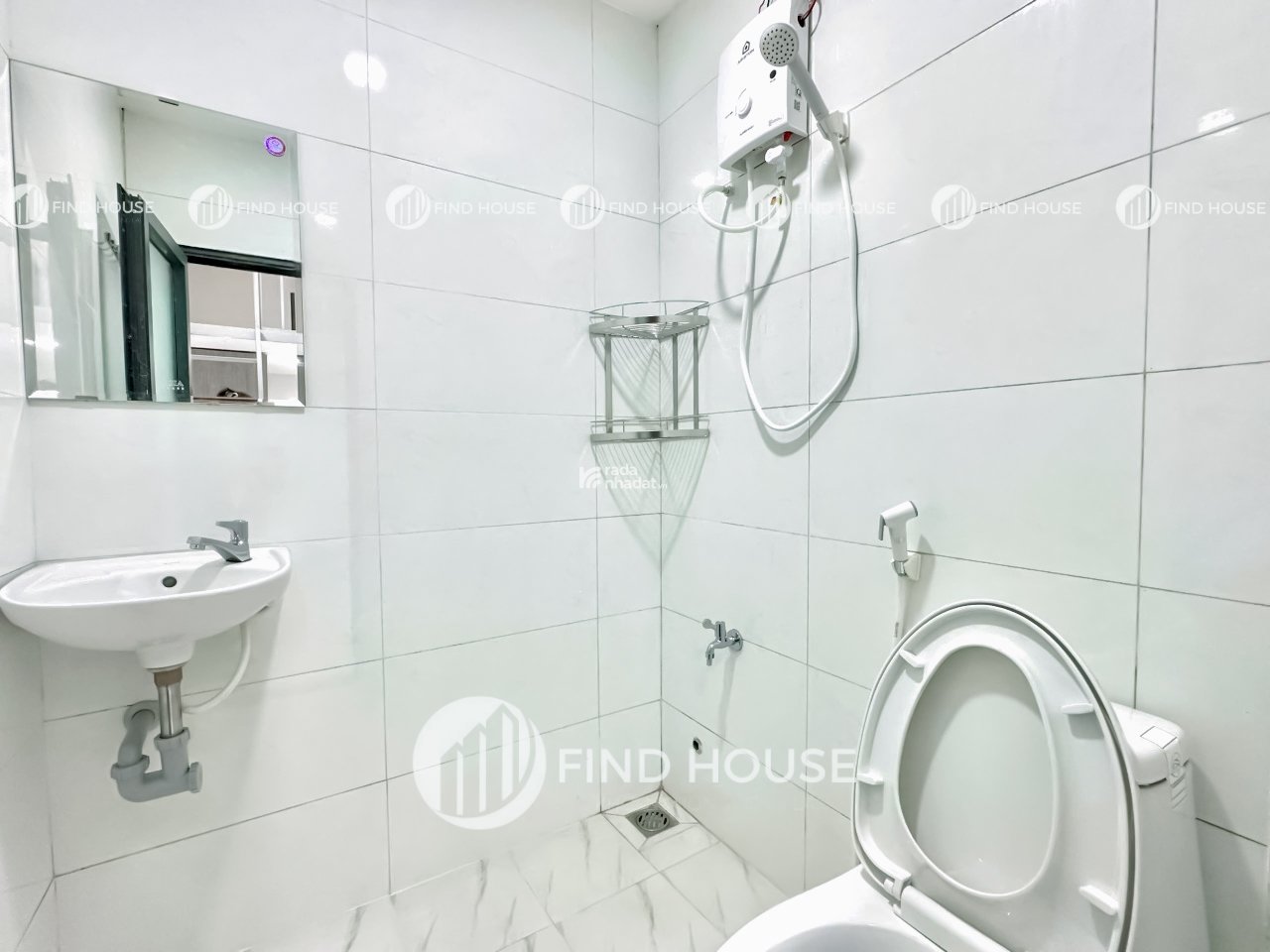 CĂN HỘ GÁC CỬA SỔ THOÁNG CHO NHÓM 3-4 BẠN TÂN SINH VIÊN GẦN TRƯỜNG UFM