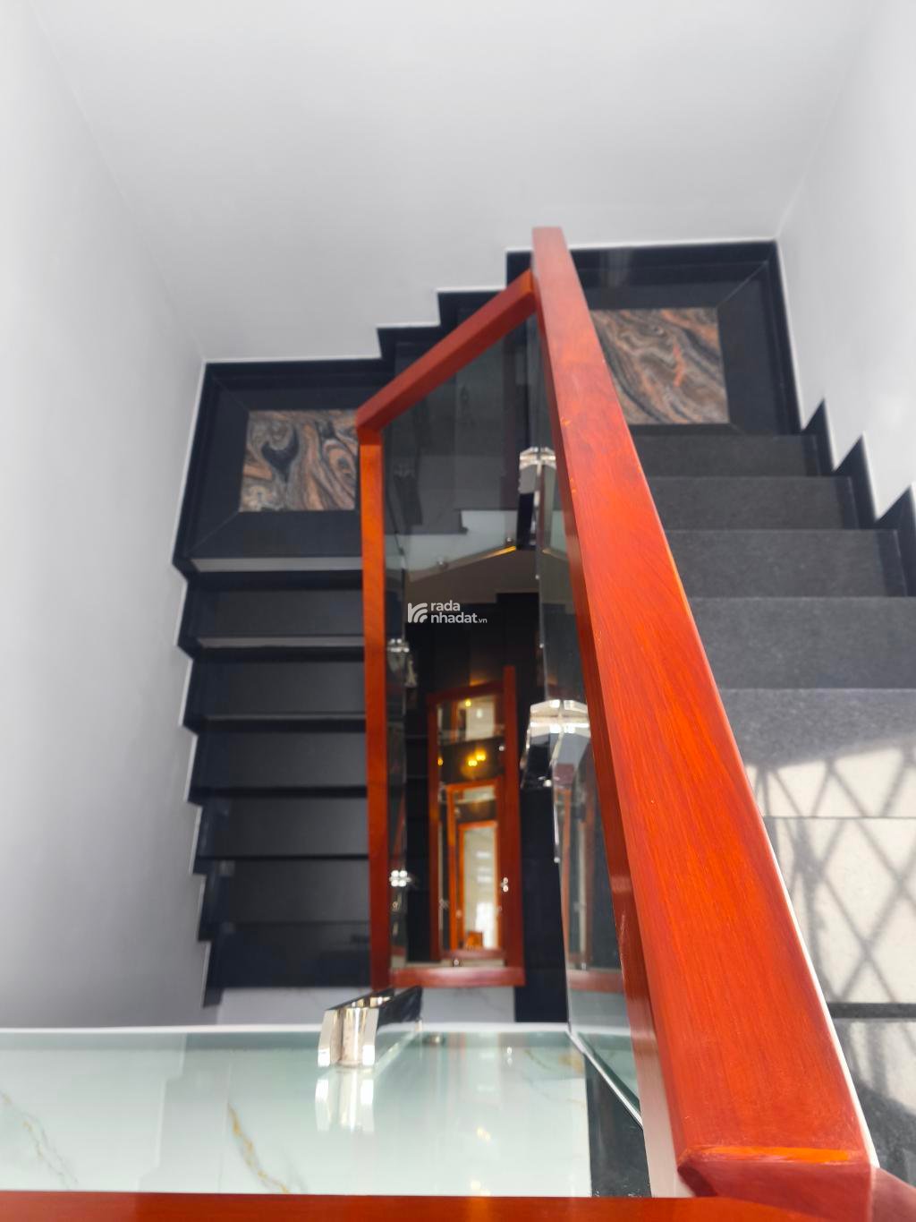 NHÀ 5 TẦNG CÓ SÂN THƯỢNG - HẺM XE HƠI- KHU ĐỒNG BỘ - Đường số 4 -BHHA- BT- DT: 4*15m - giá 7 tỷ
