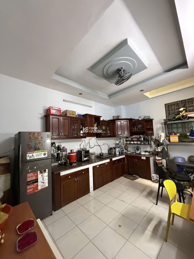 Nhà 4 tầng Tân Trụ  P15  Tân Bình  4x18m  Xe hơi vào nhà  Giá 9.9 Tỷ