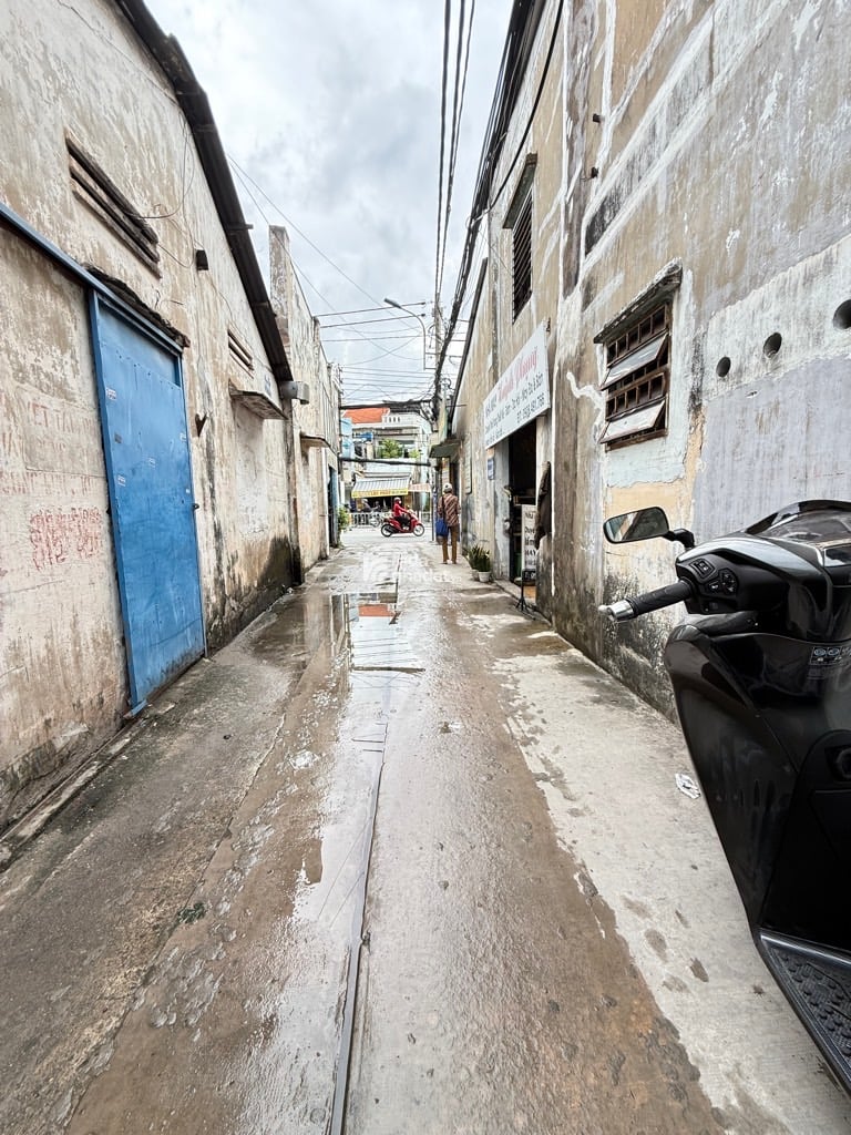 KHU ETOWN, HẺM XE HƠI TRƯỜNG CHINH, TÂN BÌNH, 84M2 TIỆN XÂY. GIẢM 350TR CHỈ CÒN 6.5T TL 