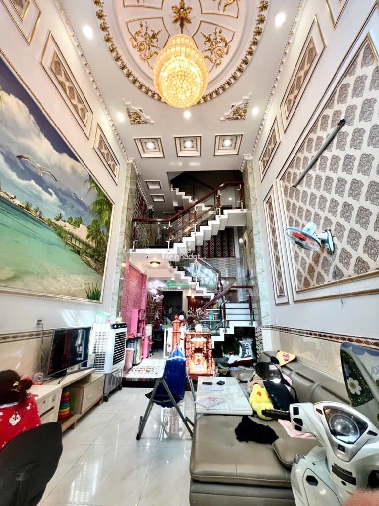 - Đường nhựa 8m, khu cao tầng dân trí cao, gần trường tiểu học Phù Đổng, chợ Gò Xoài