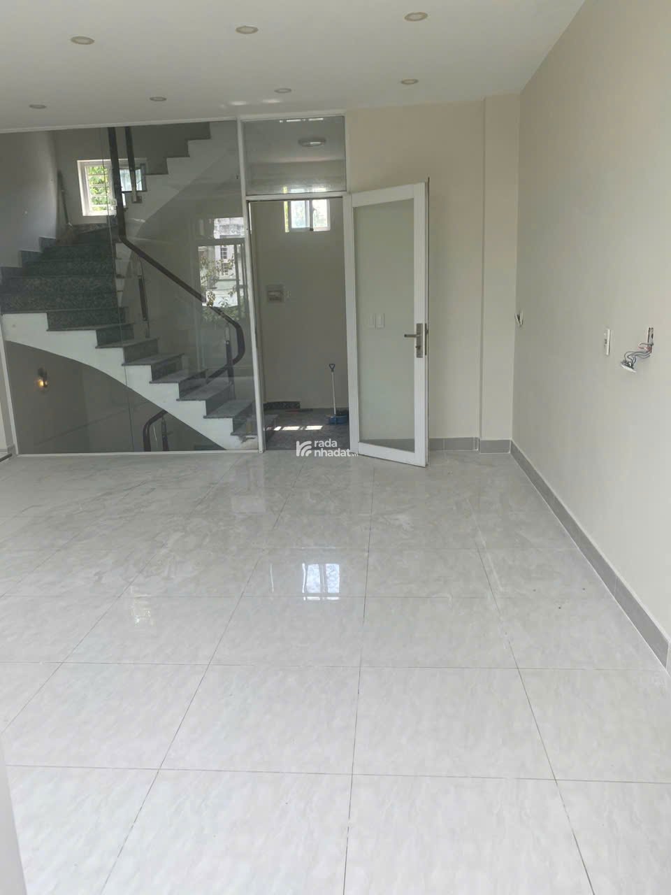 BÁN NHÀ MỚI 6 TẦNG MẶT TIỀN TAM ĐẢO P14 Q10 - 17 TỶ