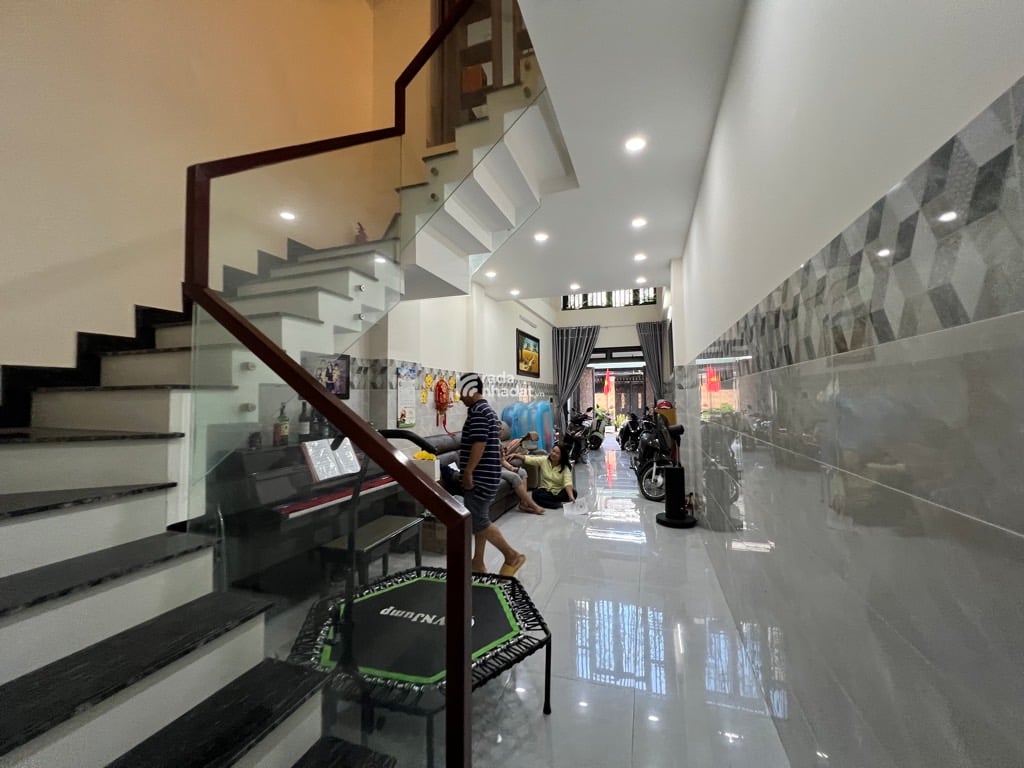 NHÀ 5 TẦNG MỚI ĐẸP - 81M2 - 6PN - HẺM RỘNG 10M THÔNG - KHU VIP TÂN BÌNH - 17 TỶ 500