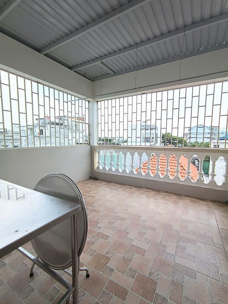 Kẹt tiền bán gấp nhà HXH 5m Nguyễn Thái Sơn, Gò Vấp, tặng full nội thất, SHR giá 3 tỷ 200 TL