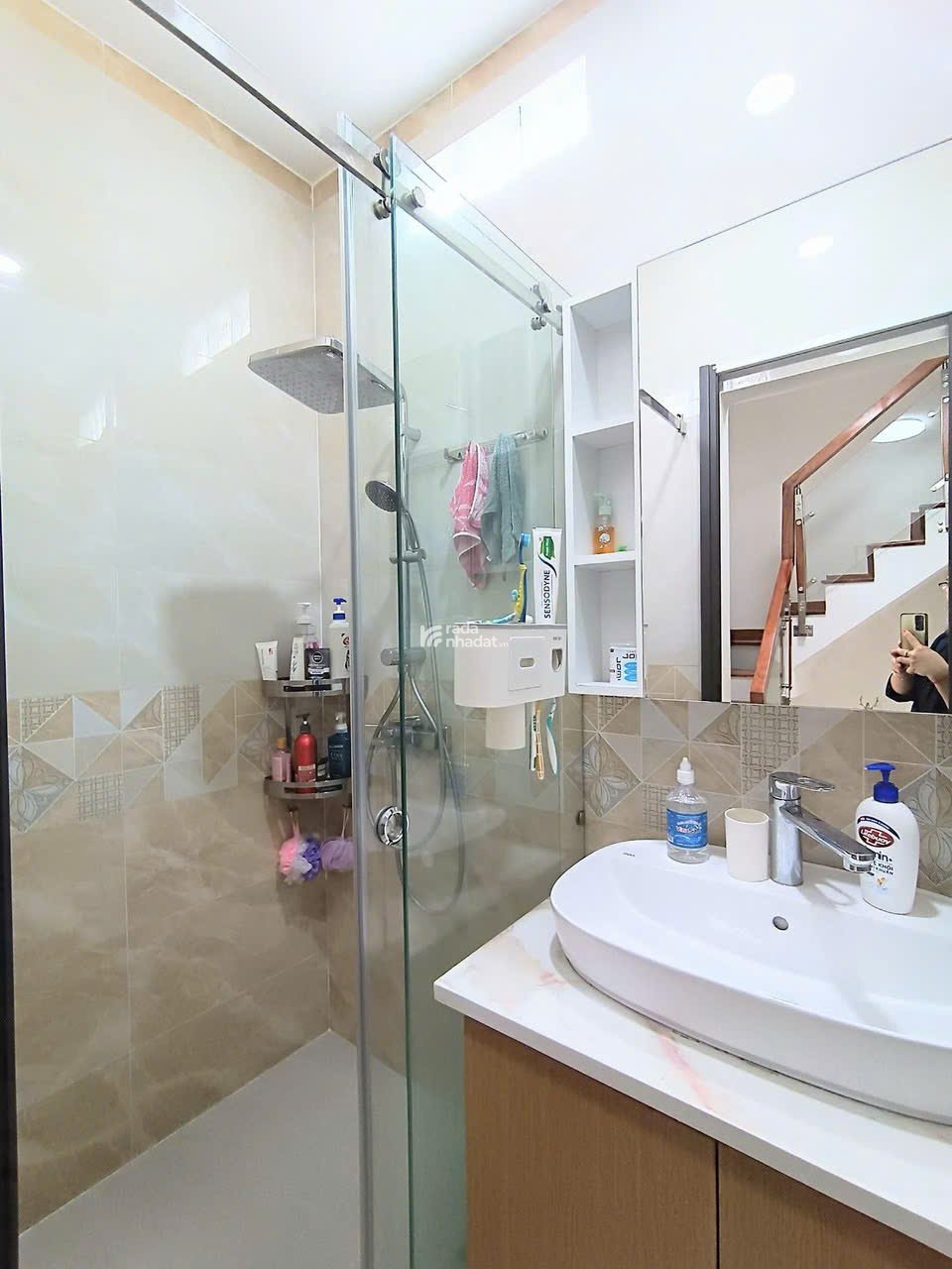 Kẹt tiền bán gấp nhà HXH 5m Nguyễn Thái Sơn, Gò Vấp, tặng full nội thất, SHR giá 3 tỷ 200 TL