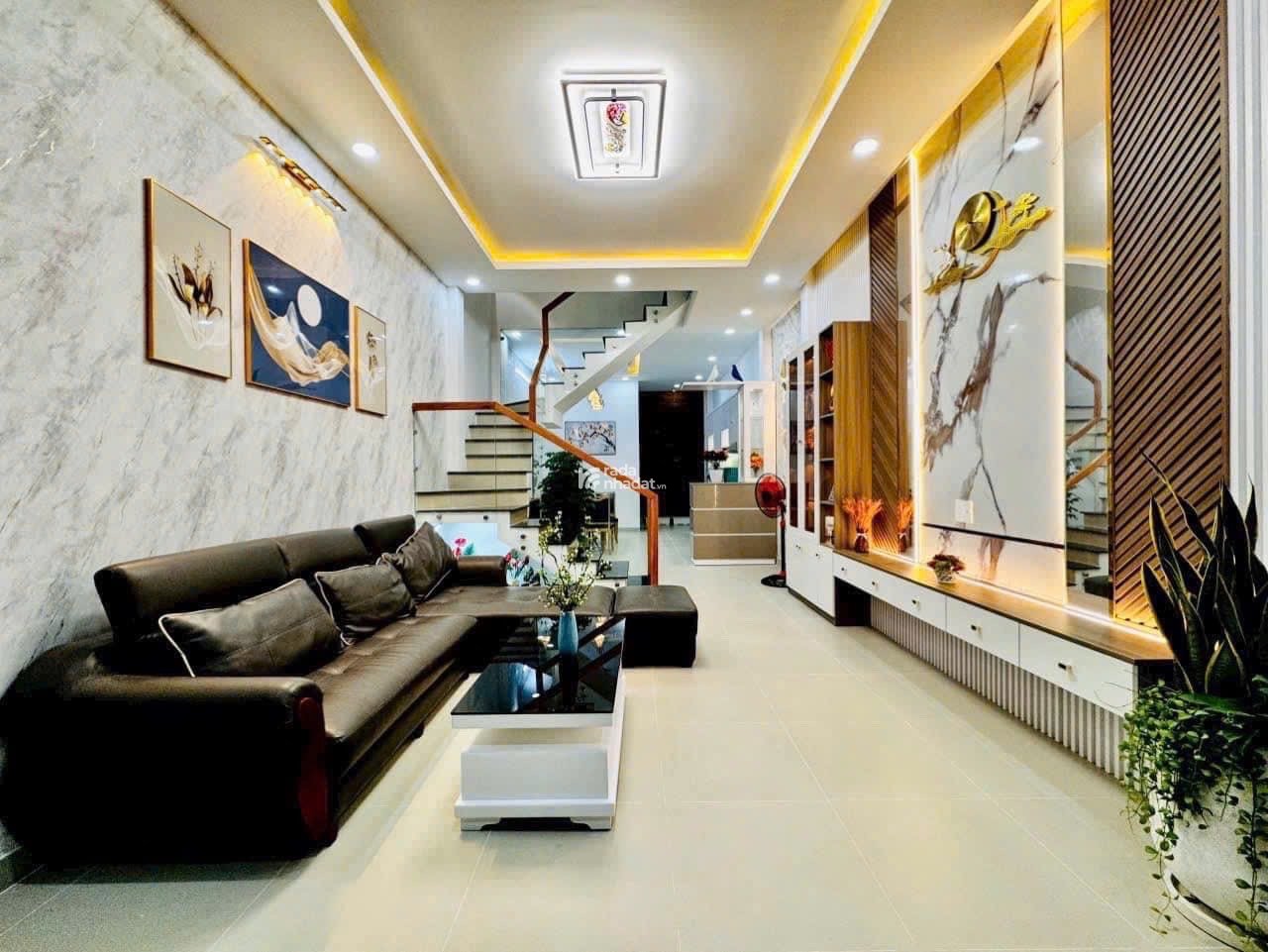 Bán nhà gần cầu Bình Lợi 43m2 3tỷ650tr Phạm Văn Đồng, P11, Bình Thạnh. Sổ hồng riêng chính chủ