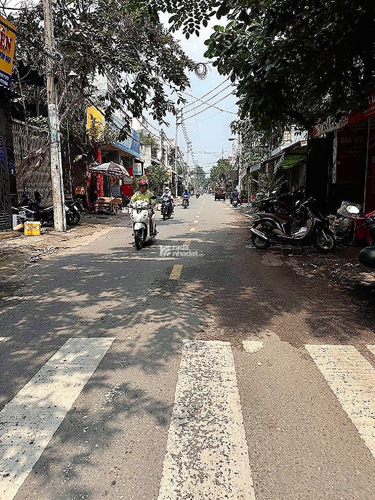 Bán nhà gần bình long văn cao lê văn qưới 