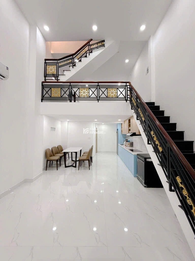 Bán nhà Quận 7 sát mặt tiền Huỳnh Tấn Phát đoạn xung nhất, 3 tầng 3 phòng chỉ 5 tỷ nhỉnh