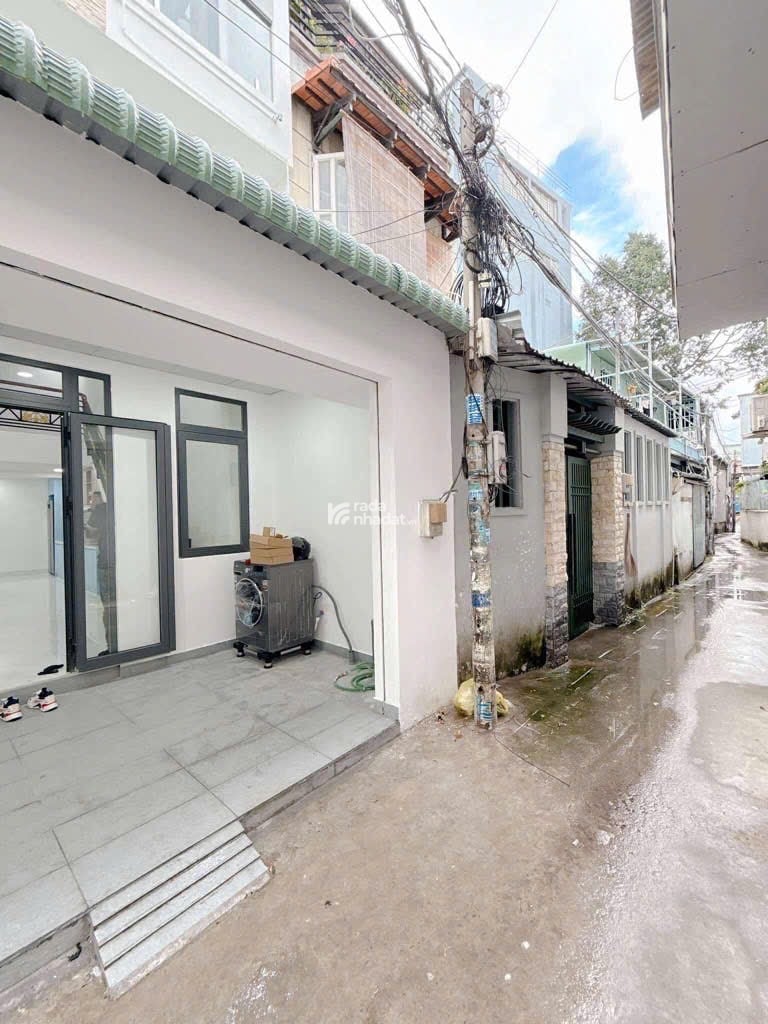 Bán nhà Quận 7 sát mặt tiền Huỳnh Tấn Phát đoạn xung nhất, 3 tầng 3 phòng chỉ 5 tỷ nhỉnh