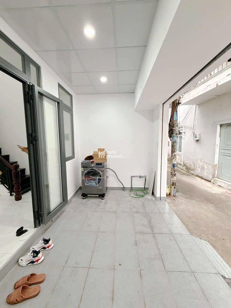 Bán nhà Quận 7 sát mặt tiền Huỳnh Tấn Phát đoạn xung nhất, 3 tầng 3 phòng chỉ 5 tỷ nhỉnh