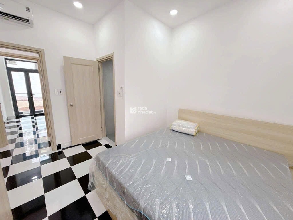 Bán nhà Quận 7 sát mặt tiền Huỳnh Tấn Phát đoạn xung nhất, 3 tầng 3 phòng chỉ 5 tỷ nhỉnh