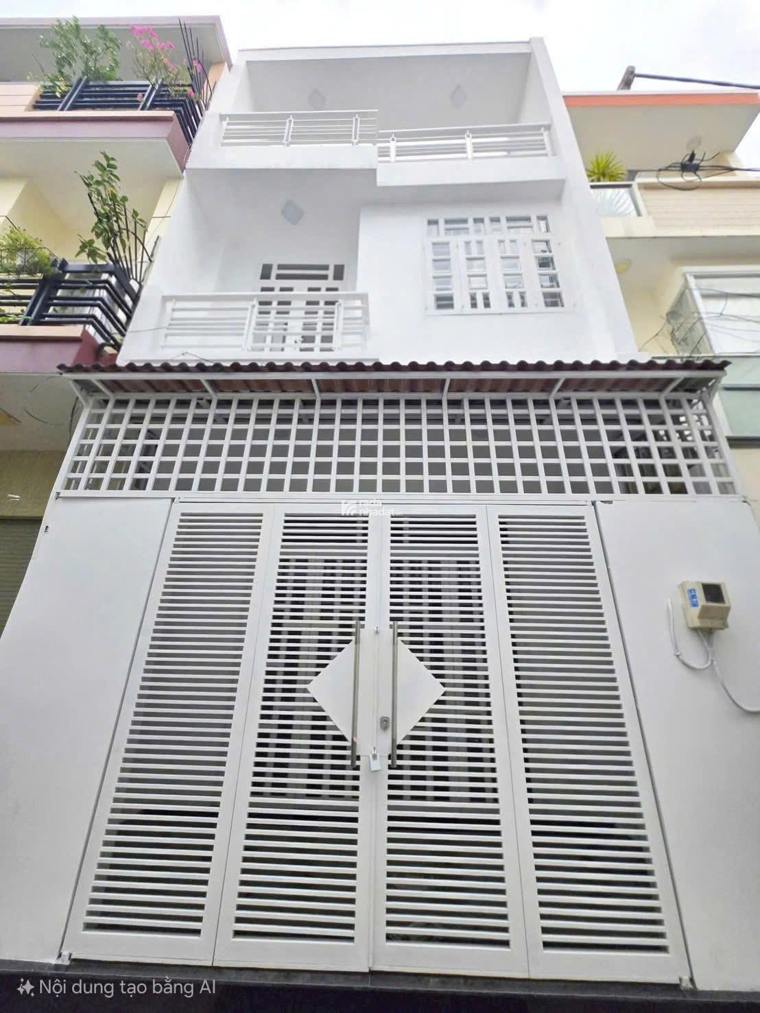 HOT chủ nhà giảm ngay 100tr, nhà Trường Sa P19 Q.Bình Thạnh, giá còn 3ty9, HXH, lh ngay