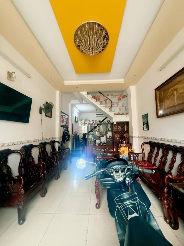 BÁN NHÀ MẶT TIỀN KDC NAM HÙNG VƯƠNG 72M2 6.5 TỶ 4 TẦNG GẦN CÔNG VIÊN