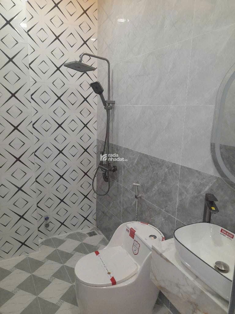 NHÀ 3 TẦNG MỚI ĐẸP - HUỲNH VĂN NGHỆ - 56M2 - GẦN GA T3 - 6 TỶ 950