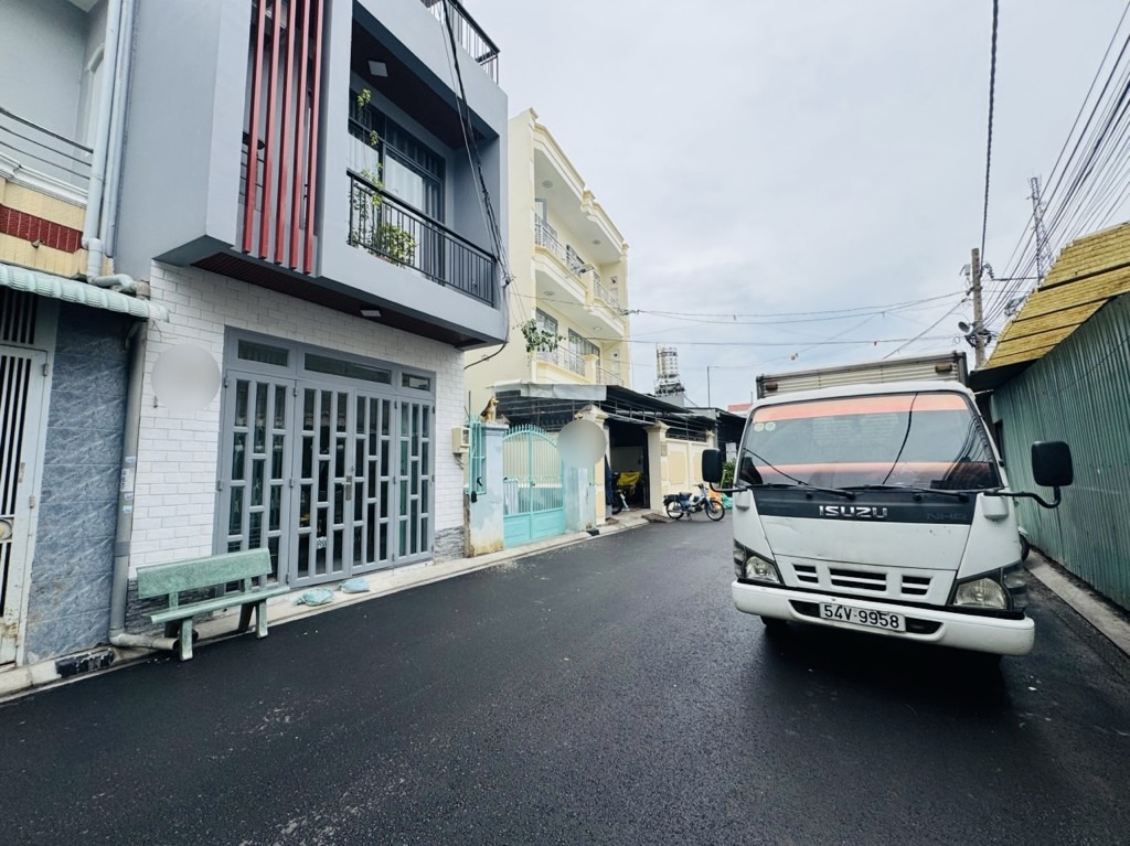 MỚI VỀ - TÂN PHÚ - HẺM KINH DOANH 2 XE TẢI TRÁNH - 70M2