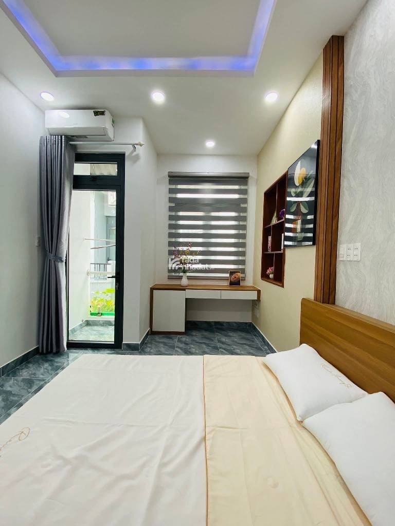 BÁN GẤP PHƯỜNG TÂN SƠN ( PHƯỜNG 15 -TÂN BÌNH) GẦN NHÀ GA T3- SÂN BAY