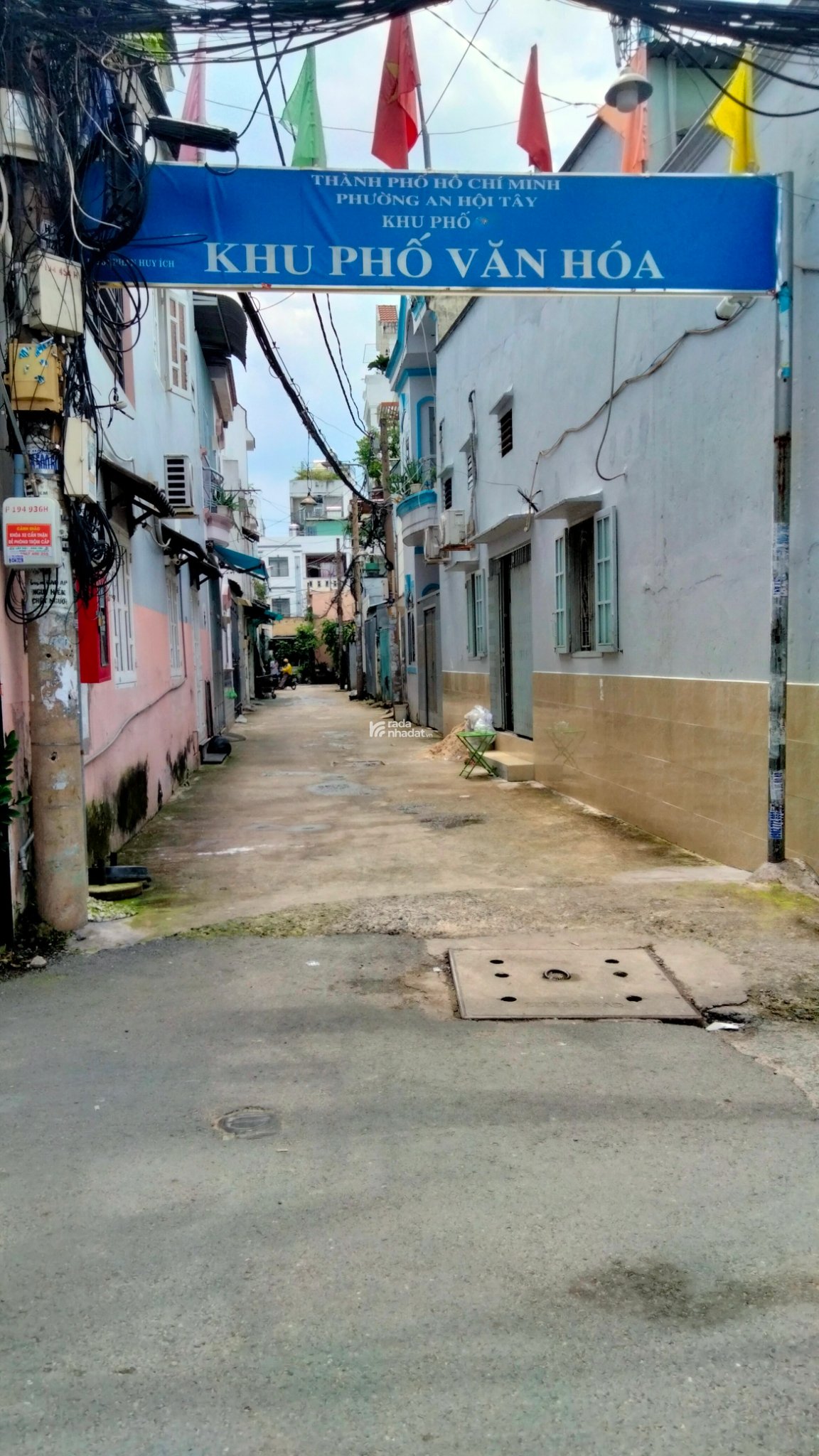 NHÀ 3 TẦNG MỚI CENG, HẺM XE HƠI 