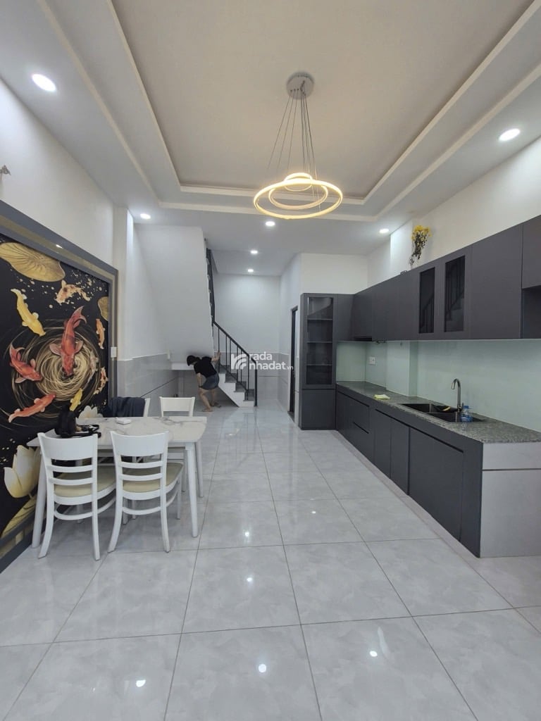 BÁN NHÀ LÊ VĂN QUỚI BÌNH TÂN 48M2 4.X TỶ HẺM XE HƠI FULL NỘI THẤT
