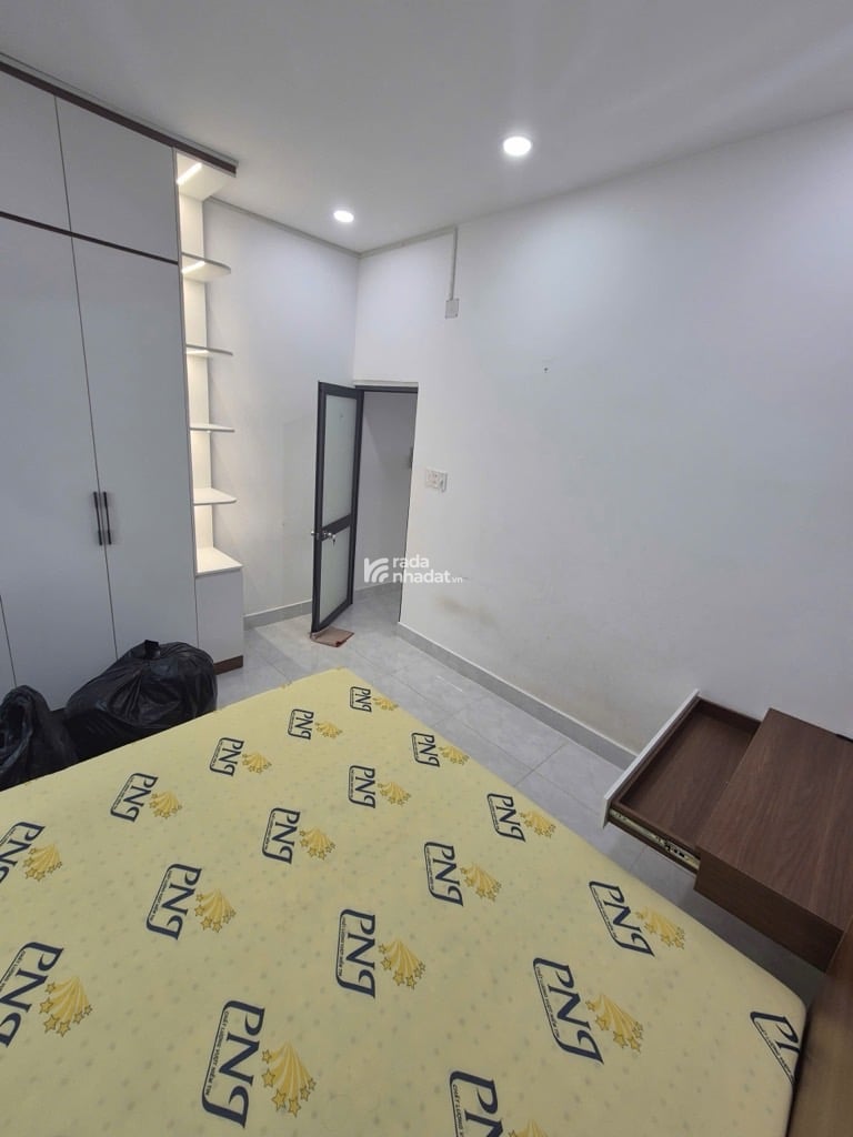 BÁN NHÀ LÊ VĂN QUỚI BÌNH TÂN 48M2 4.X TỶ HẺM XE HƠI FULL NỘI THẤT
