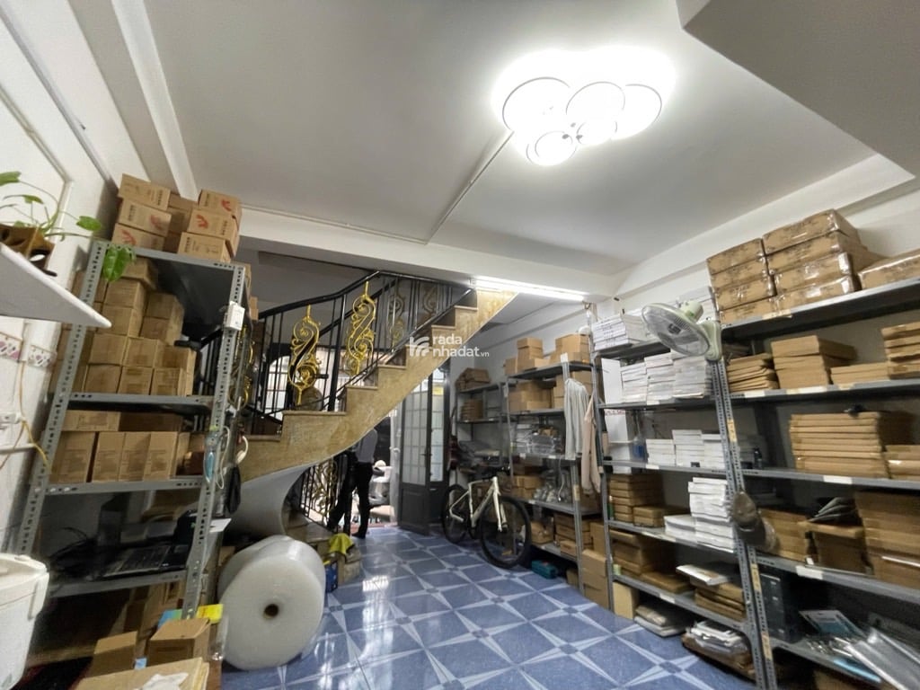 Nhà đẹp Hàn Hải Nguyên,  Quận 11 40m2,  hẻm 6m,  ô tô ngủ trong nhà 