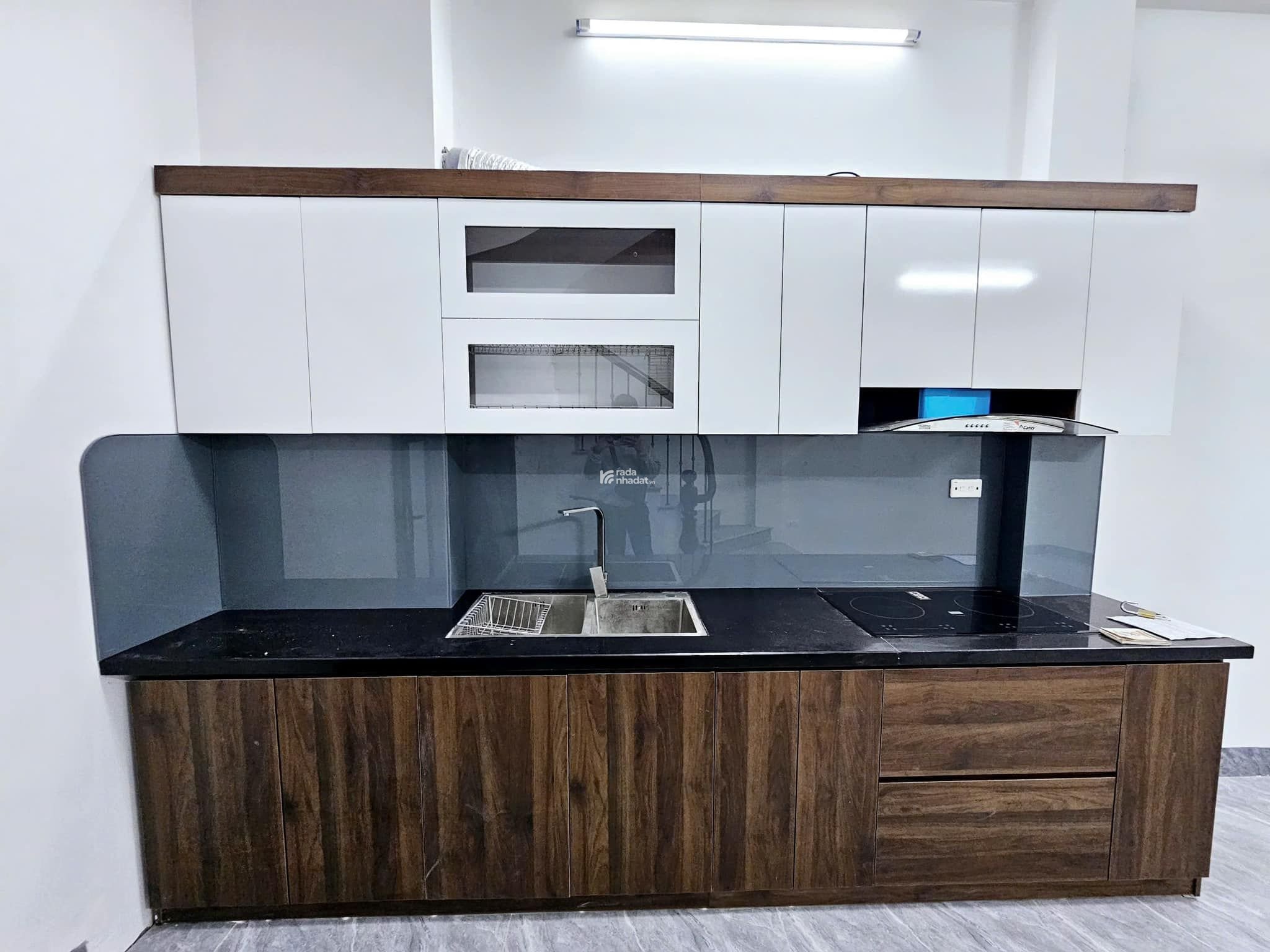 Bán căn CC 249 Thụy Khuê, T10 lô góc 154m2 mong muốn 11.1 tỷ