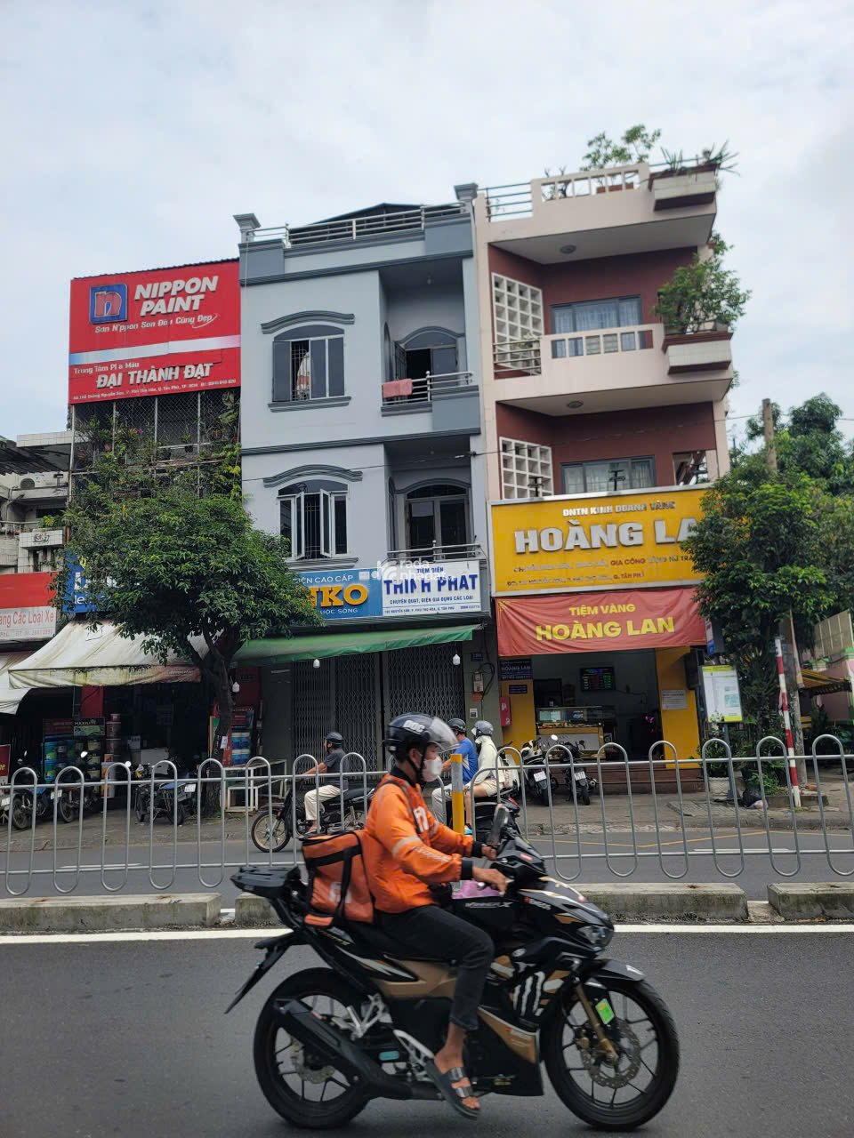 BÁN NHÀ ĐẸP HÀ THỊ ĐÁT Q. TÂN PHÚ