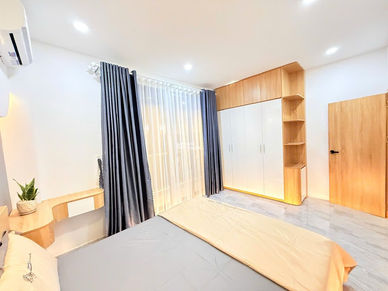 NHÀ ĐẸP GIÁ TỐT - NGAY NGÃ TƯ GA - VỊ TRÍ HIẾM- HẺM Ô TÔ THÔNG  - SÁT GÒ VẤP