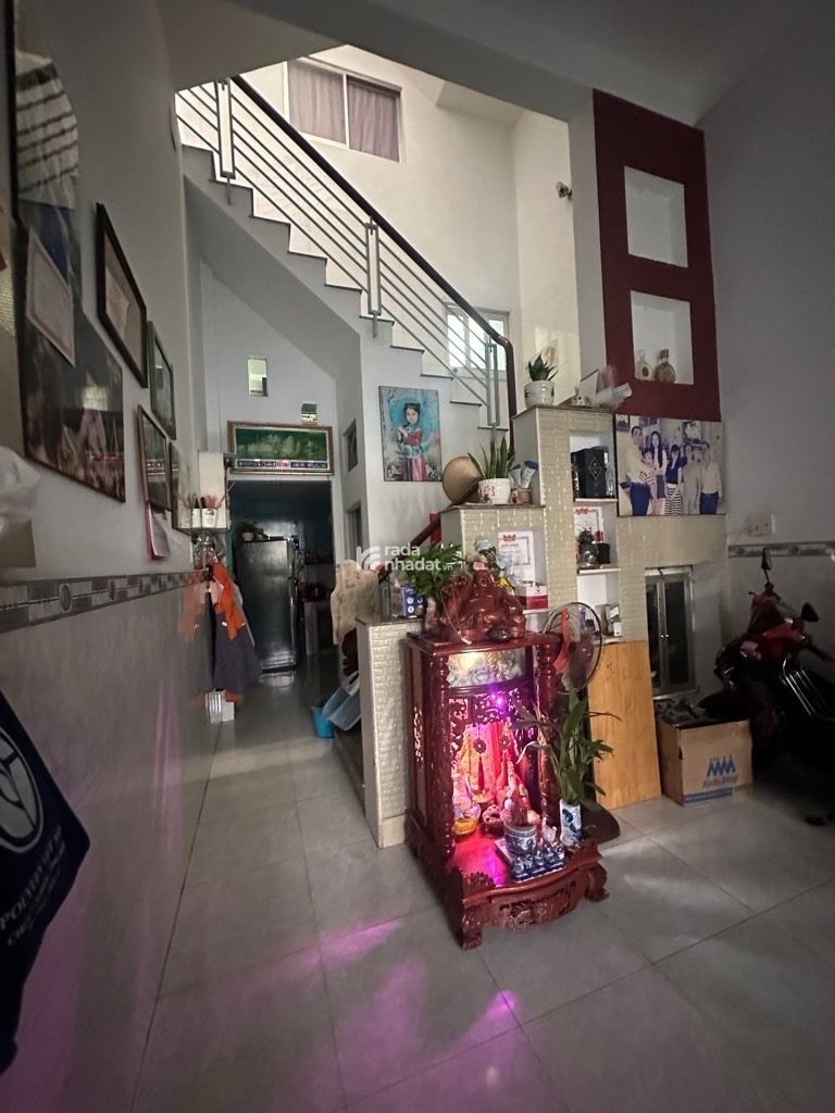 BÌNH TÂN - 3 TẦNG- HẺM XE HƠI- LÊ ĐÌNH CẨN- DT: 4.7* 23M- 6 TỶ 4