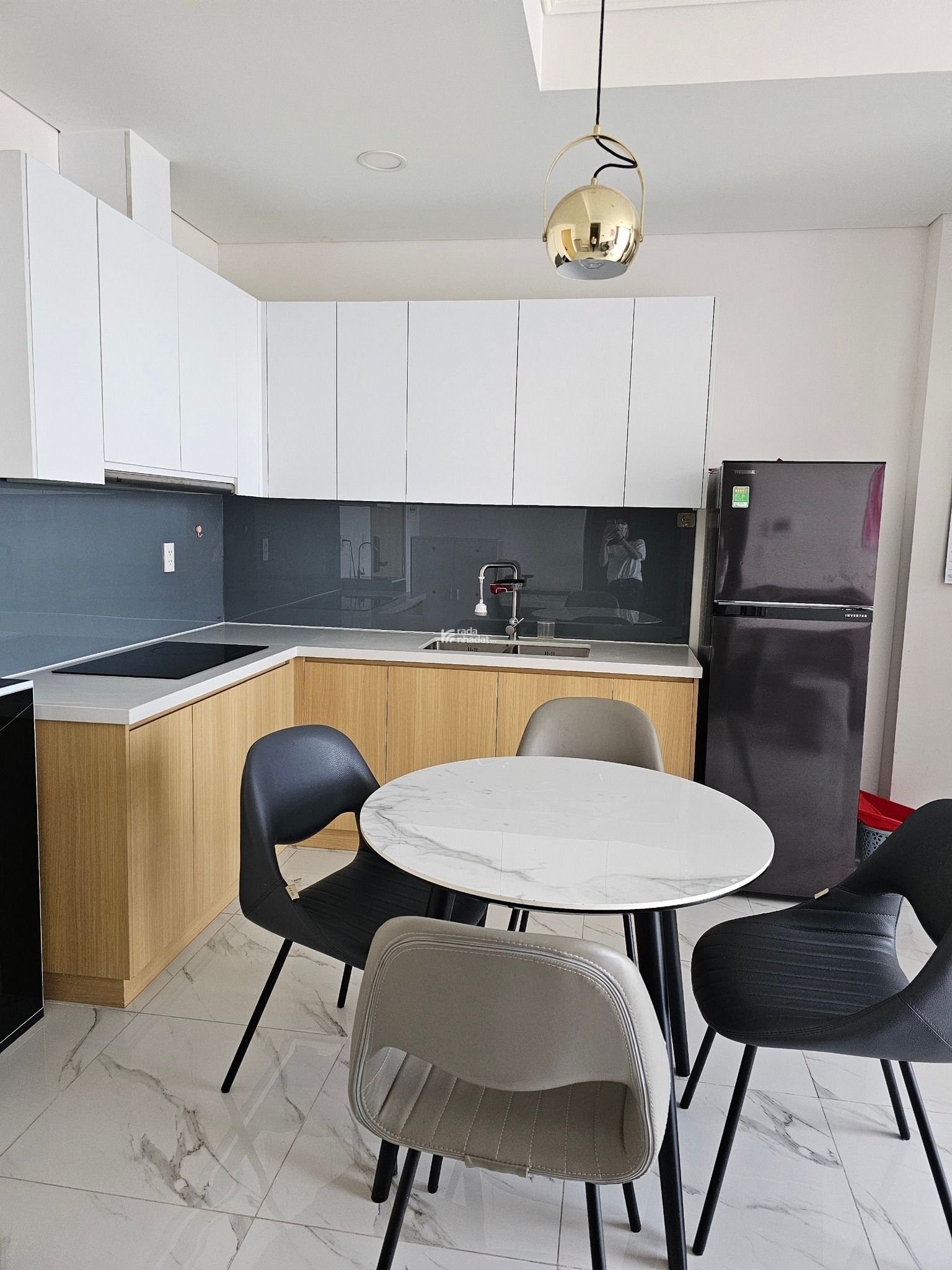 Chính chủ cho thuê 129m2 N04B - T2, 3 PN full nội thất, view Hồ Tây