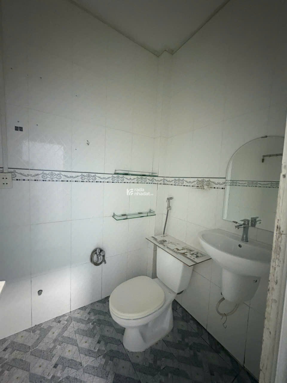 Nhà cho thuê 1 xẹt lê văn quới bình tân