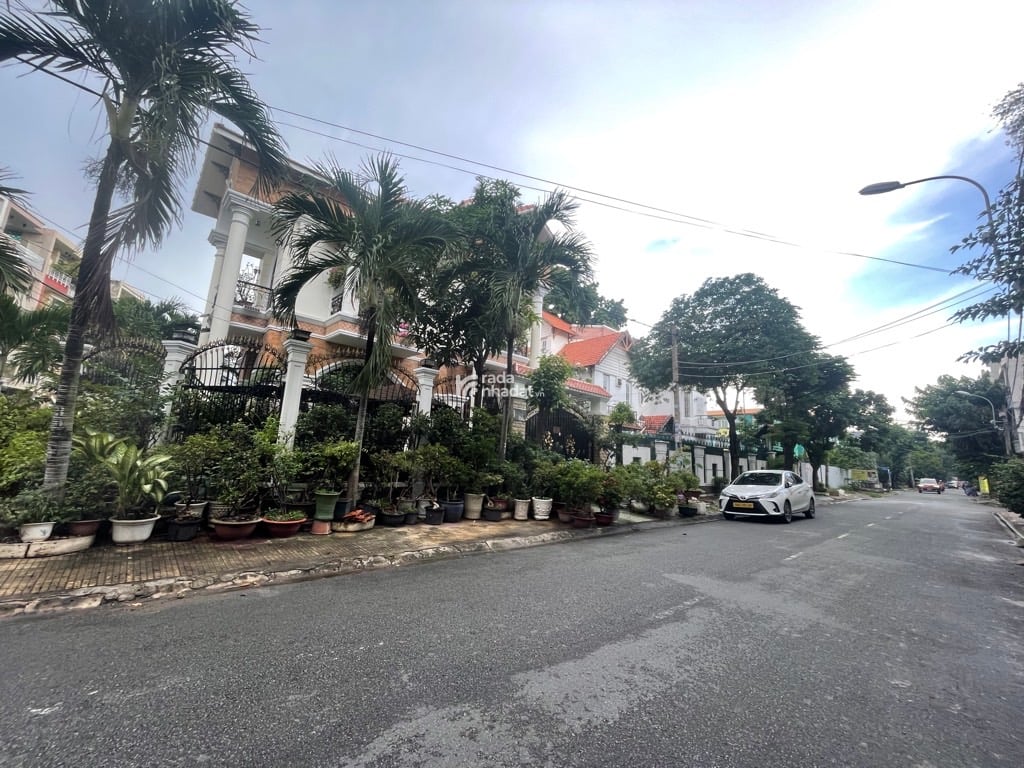 BÁN ĐẤT LÔ GÓC 7X25M 176M2 TÊN LỬA 19.X TỶ ĐỐI DIỆN CÔNG VIÊN BÌNH TÂN