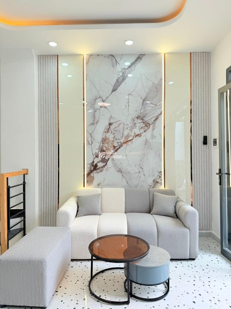 HẺM XE HƠI SÁT NHÀ NGUYỄN ĐÌNH CHIỂU, PHÚ NHUẬN, 5.5M BỀ NGANG. MỚI Ở NGAY. CHỈ 5T TL 