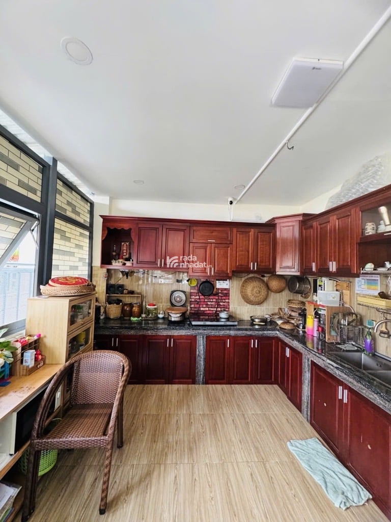 NGAY ĐẦM SEN, HXH PHAN ANH, TÂN PHÚ, 140M2 HIẾM CÓ. GIẢM 450TR CHỈ 16.6T TL TỐT