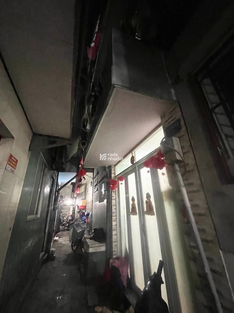 SÁT HXH NI SƯ HUỲNH LIÊN, TÂN BÌNH, 2 TẦNG CÓ KC Ở NGAY. GIẢM 350TR CHỈ 3T TL