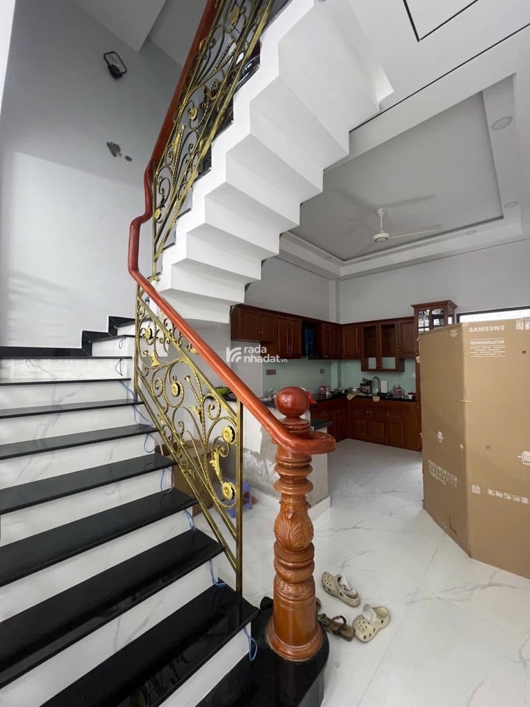 Bán nhà gần lê văn qưới bình hưng hoà a