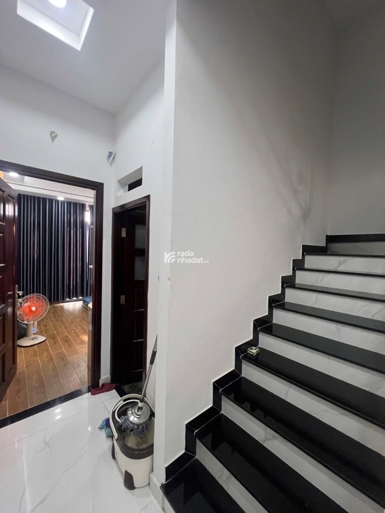 Bán nhà gần lê văn qưới bình hưng hoà a