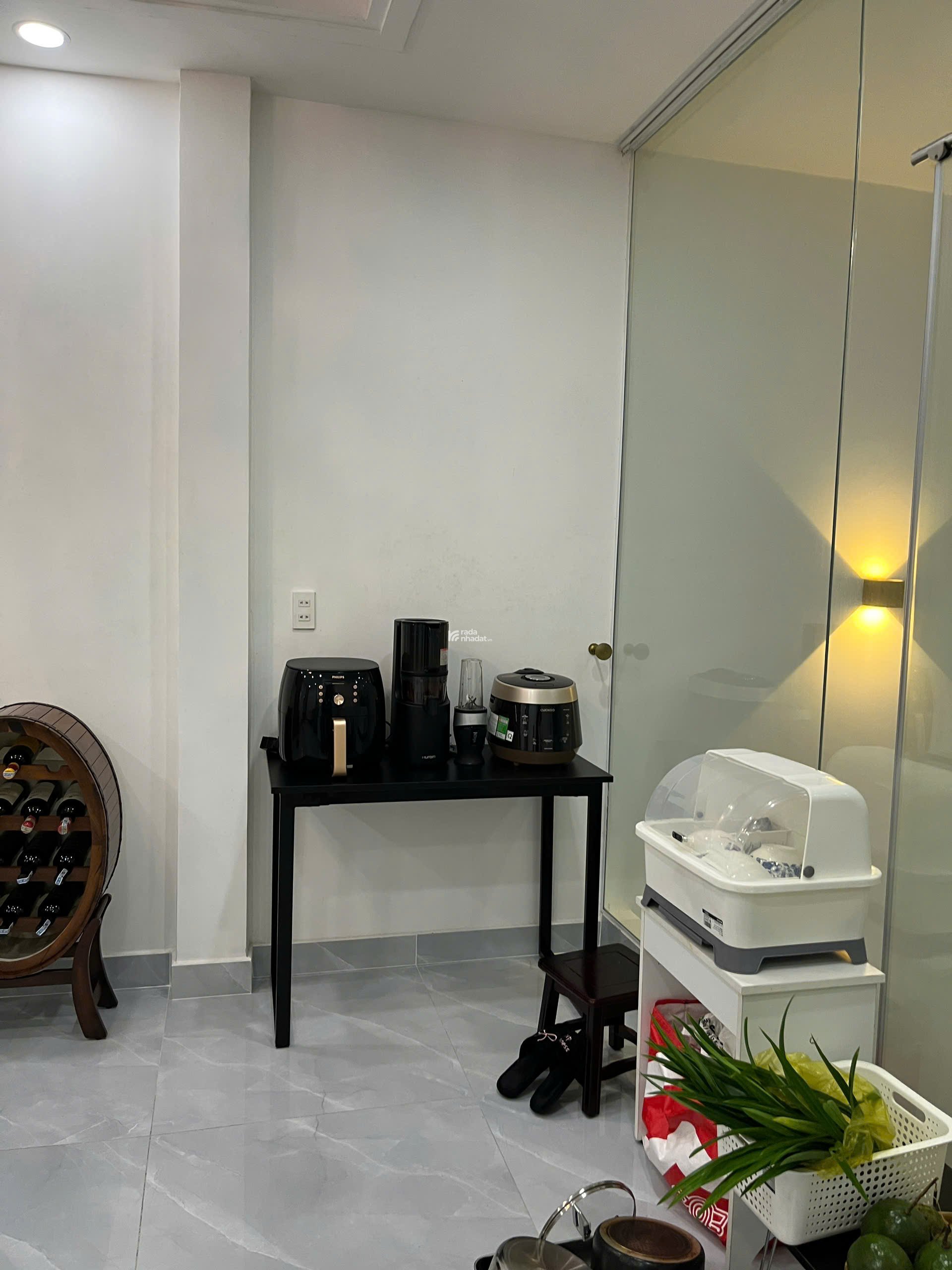 BÁN NHÀ MẶT TIỀN CÔ GIANG QUẬN 1- 21 TỶ 