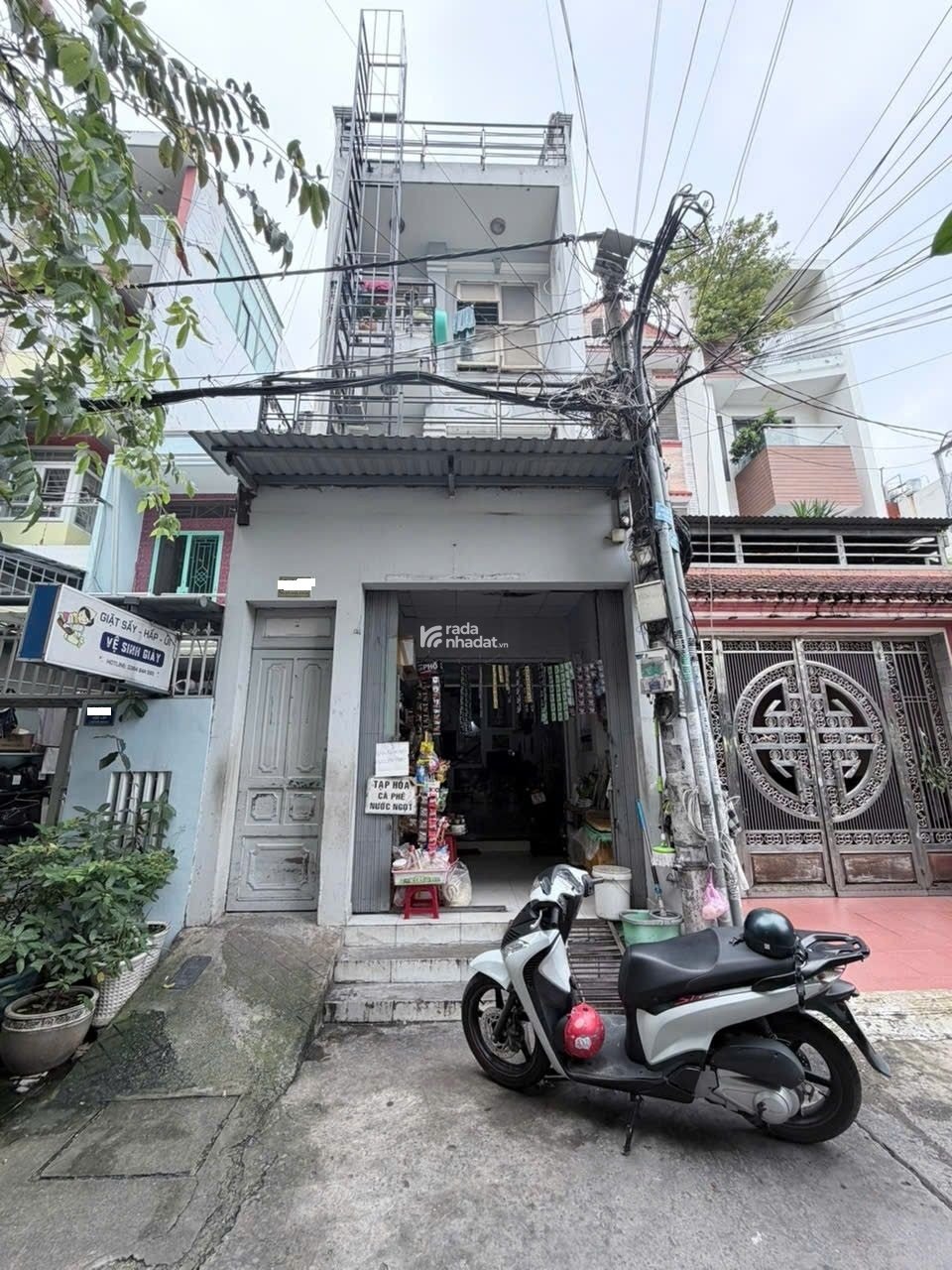 CHDV Độc Lập, hẻm 8m, 120m2, 4 tầng, thu nhập 70tr/tháng, chỉ 11.6 tỷ TL