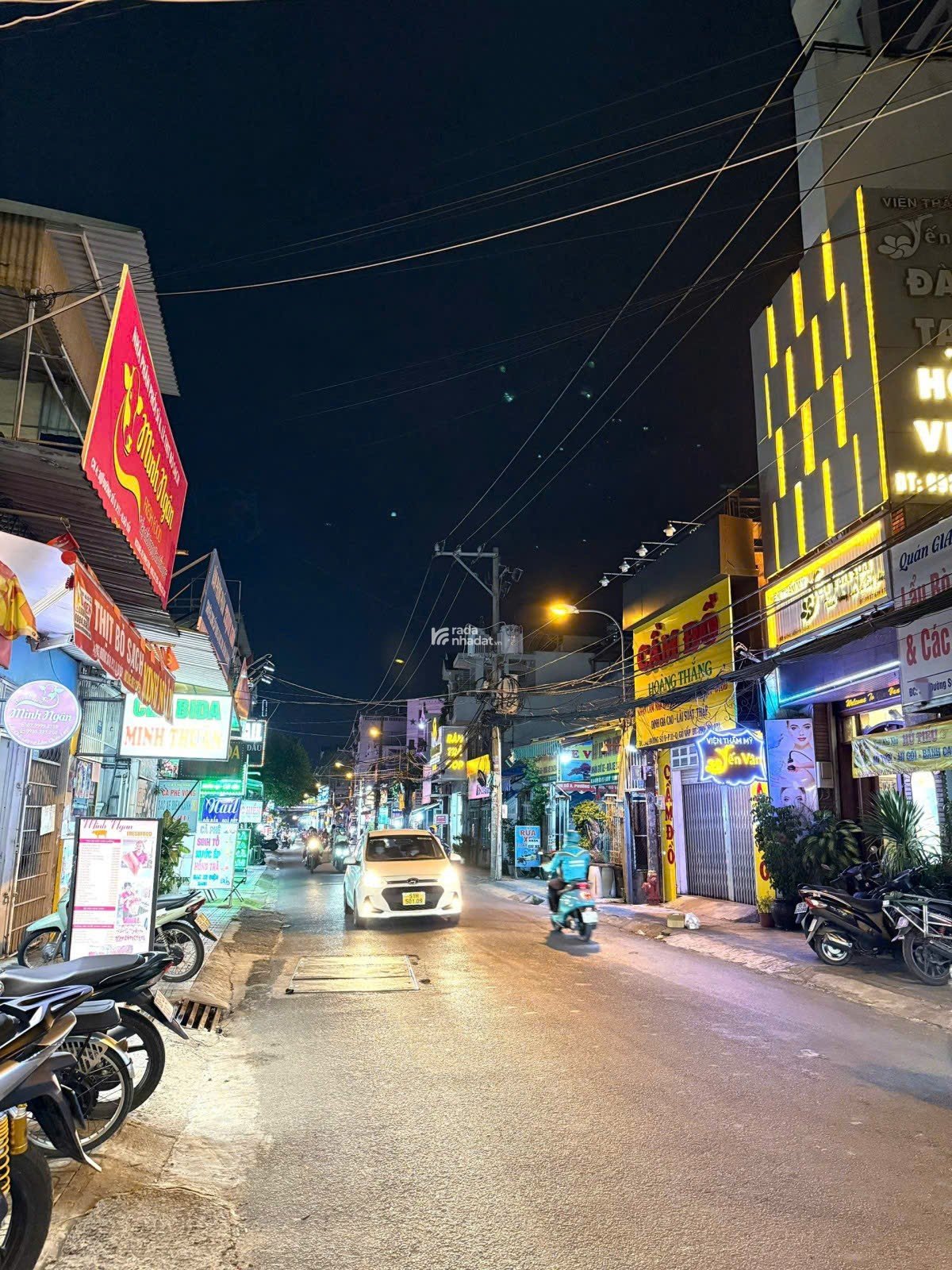 CĂN GÓC 2 MẶT TIỀN KINH DOANH NGAY CV LÀNG HOA - GIÁ 20TR/THÁNG
