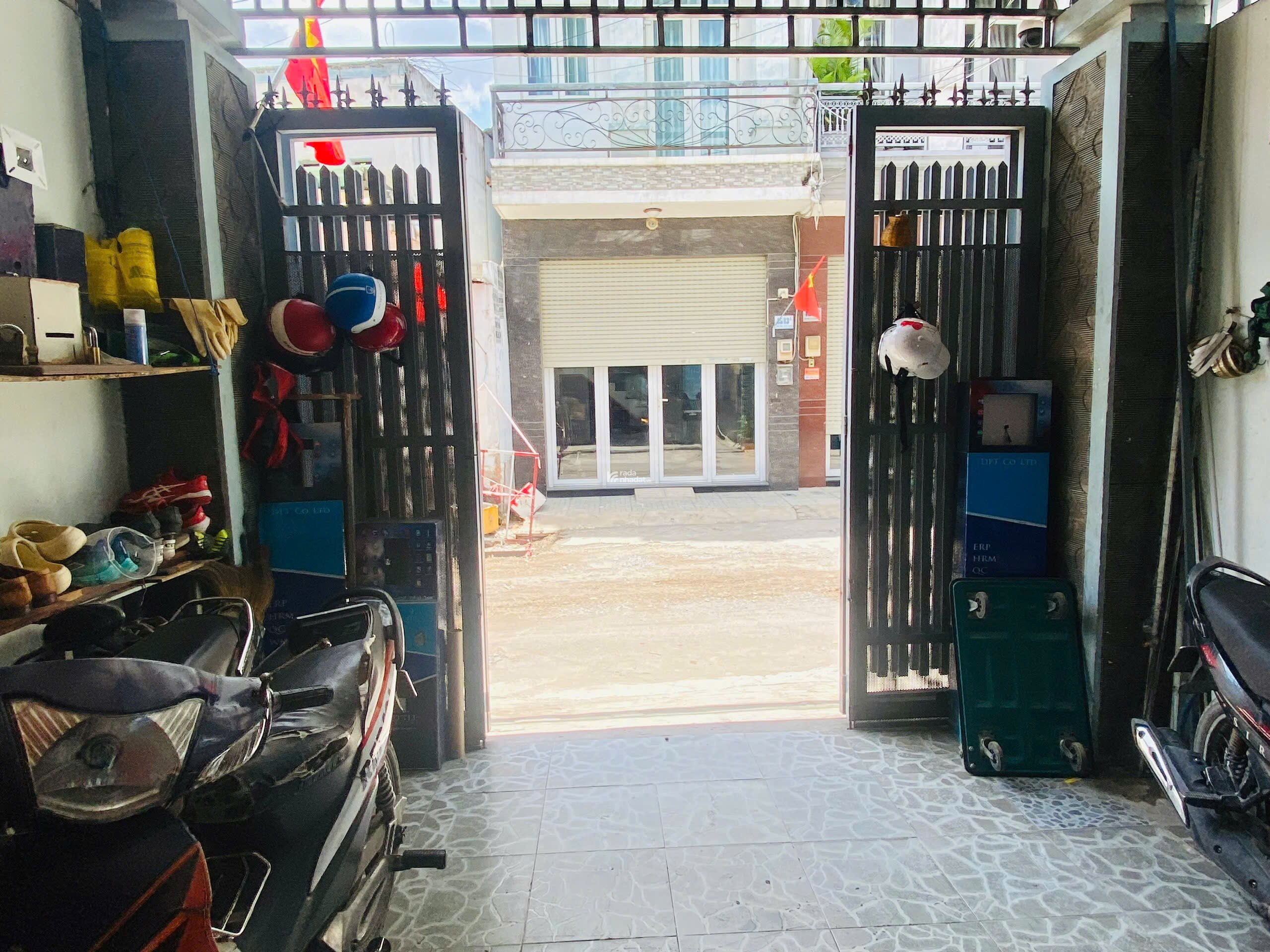 Bán nhà HXH 8m Tân Trụ, P.15, Tân Bình, 70m2, 4 tầng, chỉ 10.5 tỷ TL