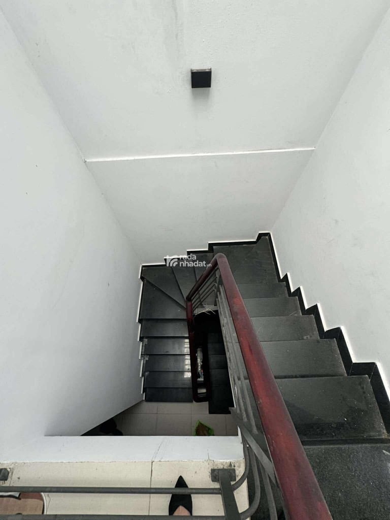 4 TẦNG BTCT - HẬU GIANG -P.11- Q.6- DT: 54M2 -5 TỶ 6