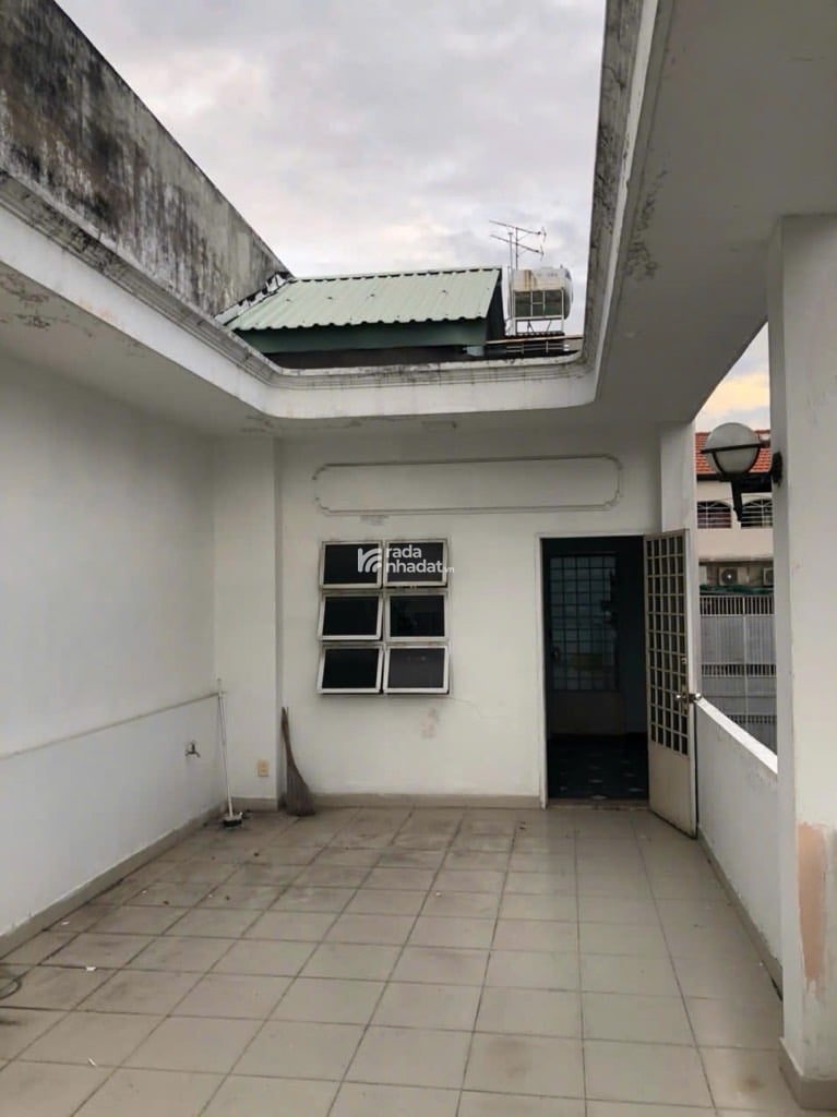 MẶT TIỀN - HOÀNG VĂN THỤ- TÂN BÌNH- DT: 108M2 DÀI 30M- 24 TỶ