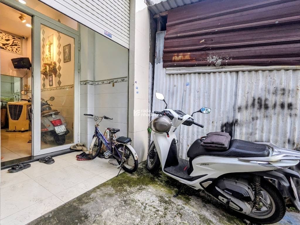 NHÀ MỚI Ở NGAY - LÔ GÓC 40M2 NGANG hoàng xuân nghị phú thọ hoà tân phú