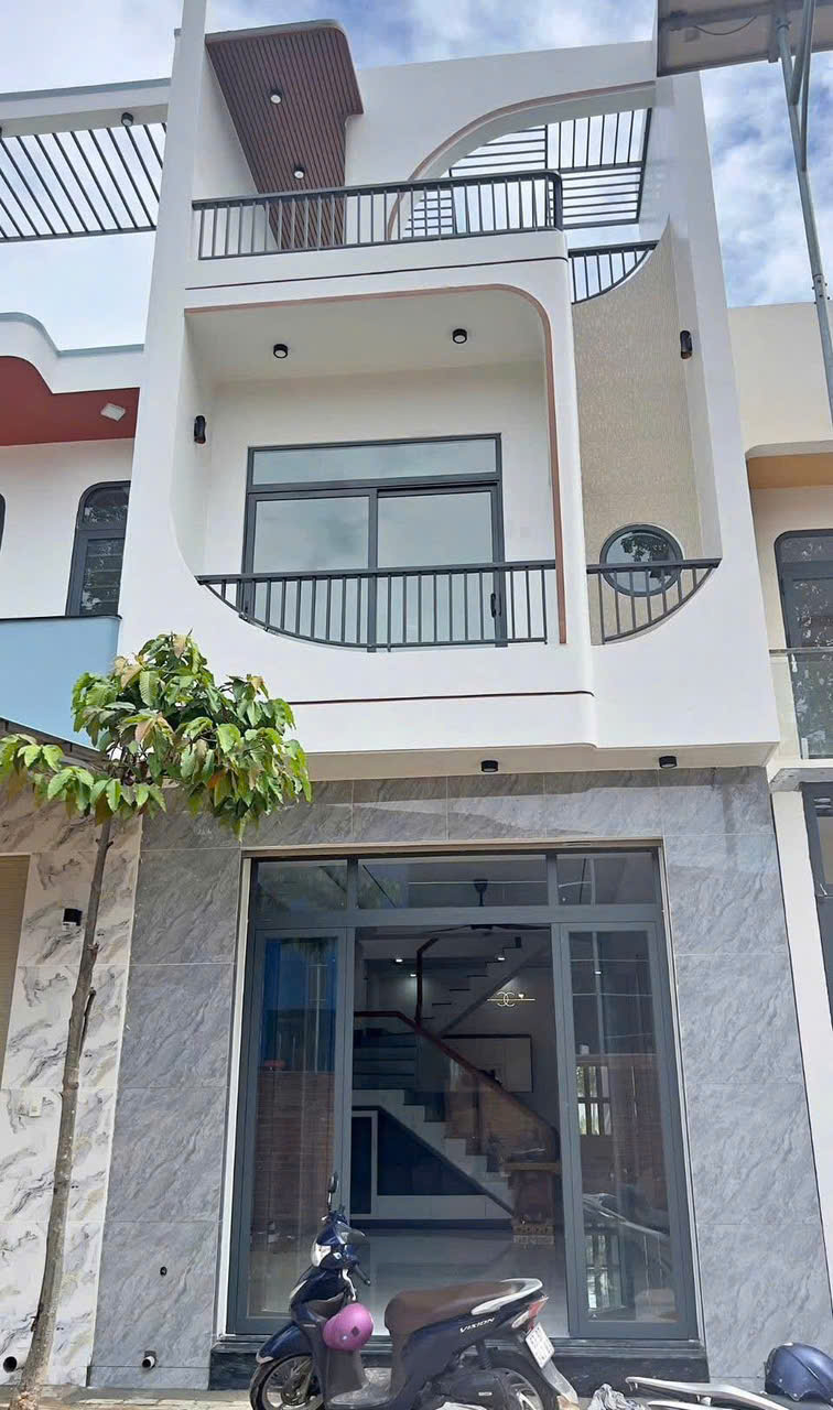 DUY NHẤT 1 CĂN GIÁ NGỢP Q3 giá 3ty990, bán gấp , HXH, lh ngay