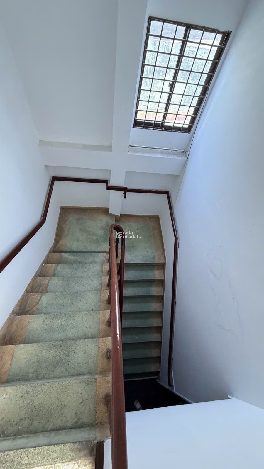 Hẻm nhựa 1/ Âu Cơ - 4.4/4.7 dài 16m - 5 tầng btct - 6 Phòng - Cho thuê 35tr/tháng - chỉ 8.2 tỷ tl 