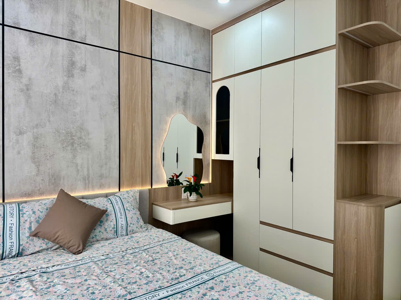 Bán nhanh căn hộ Sky garden 2, PMH, Q7, DT 81m2, tk 3PN nhà mới đẹp, giá chỉ 6,4 tỷ