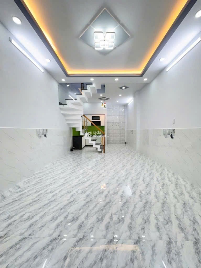 NHÀ Đúc BTCT 2 Lầu, 76m2, Gần Ngã Tư Bốn Xã, Hẻm Oto, Giá 5 TỶ