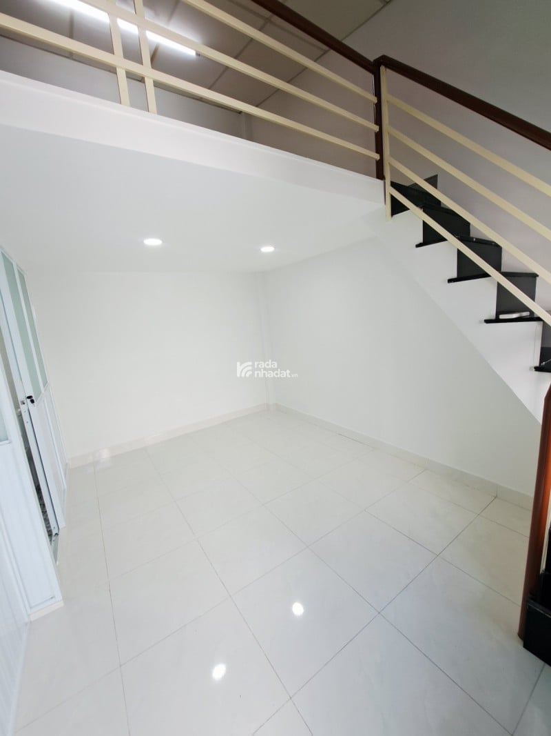 Bán nhà Son Ky Tan Phu 2ty3, hẻm 3m đường TKTQ. Nhà mới 3 tầng.